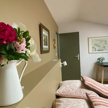 펜션 Maison 4 Personnes, Jardin, Piscine La Rochelle *